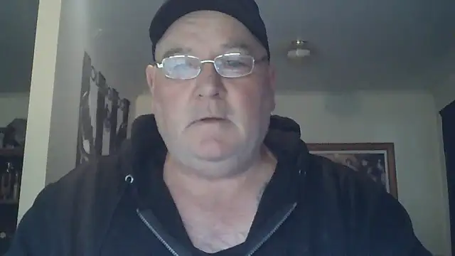 Snapshot of HOTANAL chatting on September 2025 11:15:01 PM HOTANAL online show from September 2025 11:15:01 PM