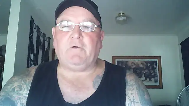 Snapshot of HOTANAL chatting on January 2026 01:09:02 AM HOTANAL online show from January 2026 01:09:02 AM