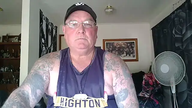 Snapshot of HOTANAL chatting on March 2026 02:55:02 AM HOTANAL online show from March 2026 02:55:02 AM