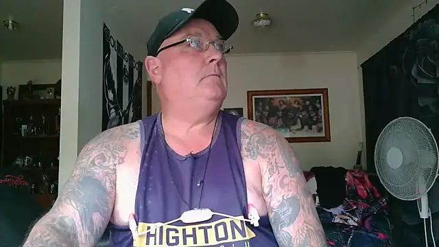 Snapshot of HOTANAL chatting on March 2026 06:03:01 AM HOTANAL online show from March 2026 06:03:01 AM