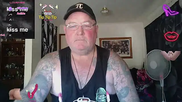 Snapshot of HOTANAL chatting on February 2026 02:01:01 AM HOTANAL online show from February 2026 02:01:01 AM