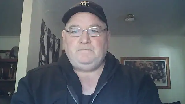 Snapshot of HOTANAL chatting on September 2025 11:33:02 PM HOTANAL online show from September 2025 11:33:02 PM