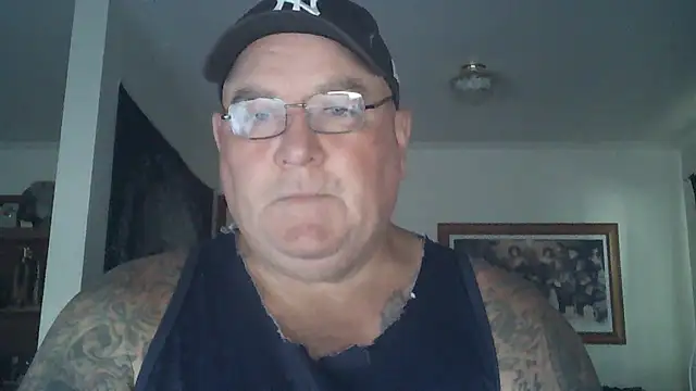 Snapshot of HOTANAL chatting on March 2025 01:02:01 AM HOTANAL online show from March 2025 01:02:01 AM
