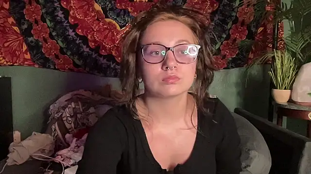 Snapshot of sweetandwet_daddy chatting on October 2025 12:43:01 AM sweetandwet daddy online show from October 2025 12:43:01 AM
