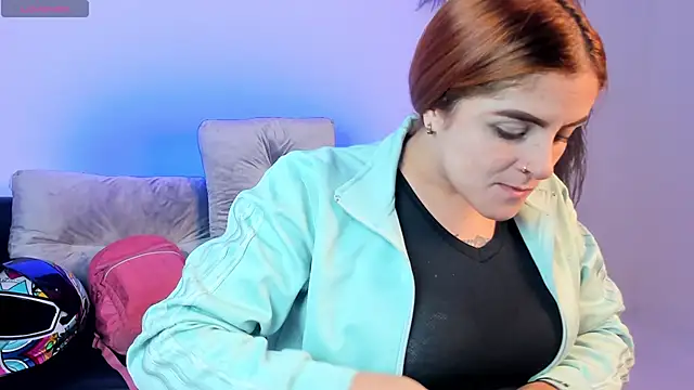 Snapshot of kimbrownn chatting on November 2025 11:27:01 PM kimbrownn online show from November 2025 11:27:01 PM