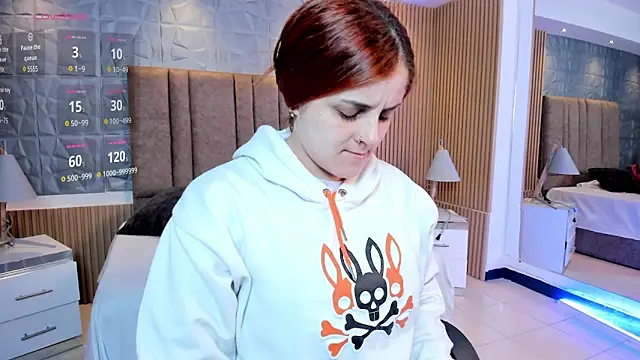 kimbrownn online show from February 2026 11:28:01 AM