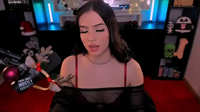 SofiRusselle online show from December 2025 08:04:02 PM