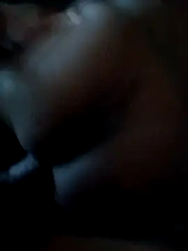 yellowwetfox online show from October 2025 01:45:01 PM