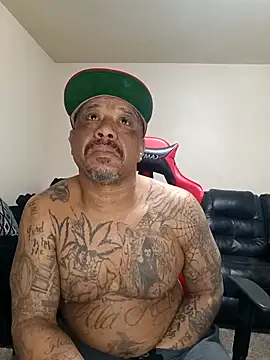 yellowwetfox online show from March 2026 01:22:01 PM