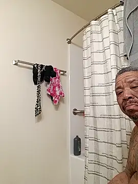 yellowwetfox online show from March 2026 10:55:01 AM