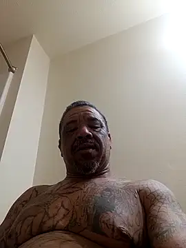 yellowwetfox online show from April 2026 04:25:02 PM