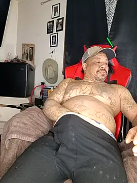 yellowwetfox online show from March 2025 11:17:02 AM