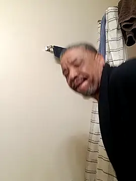 yellowwetfox online show from March 2026 10:34:01 AM