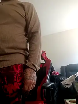 yellowwetfox online show from March 2026 04:19:02 PM