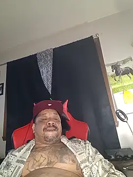 yellowwetfox online show from March 2025 01:31:02 PM