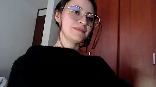 Juls winter  online show from March 2025 10:32:02 PM