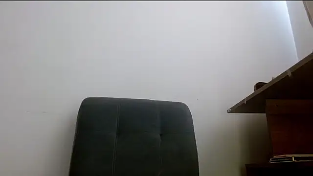 Juls winter  online show from May 2026 07:10:01 PM