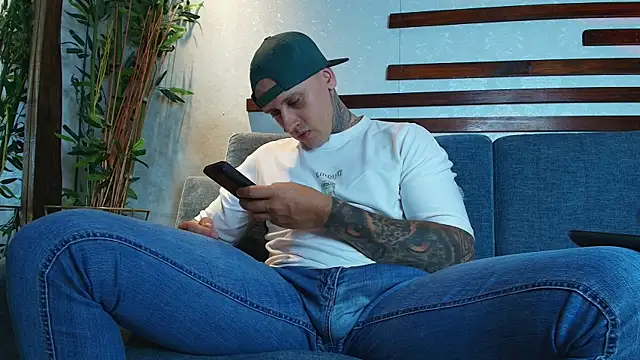 Joeysexx2 online show from November 2025 03:33:02 AM