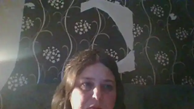 Snapshot of HouseWifeWhore_Milf chatting on June 2026 01:06:02 AM HouseWifeWhore Milf online show from June 2026 01:06:02 AM