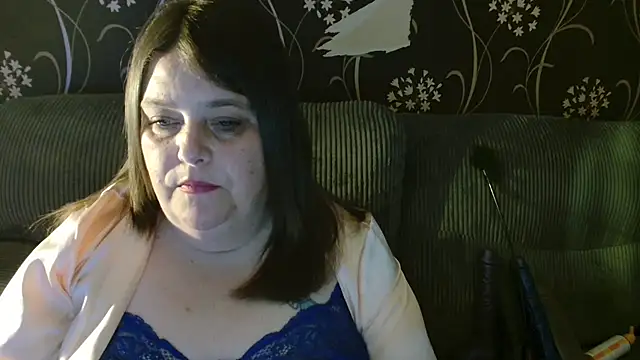 Snapshot of HouseWifeWhore_Milf chatting on September 2025 10:27:01 PM HouseWifeWhore Milf online show from September 2025 10:27:01 PM