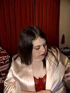 Snapshot of HouseWifeWhore_Milf chatting on May 2026 11:10:02 PM HouseWifeWhore Milf online show from May 2026 11:10:02 PM