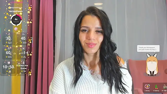 Snapshot of Sarabecker chatting on December 2025 06:19:02 AM Sarabecker online show from December 2025 06:19:02 AM