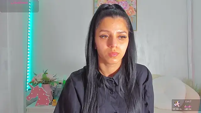 Sarabecker online show from May 2026 03:44:02 PM