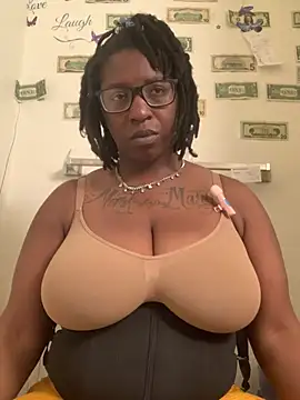 markquanna online show from June 2026 09:20:02 PM