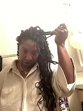 markquanna online show from February 2026 03:15:01 AM