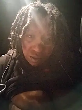 markquanna online show from December 2025 08:13:02 AM