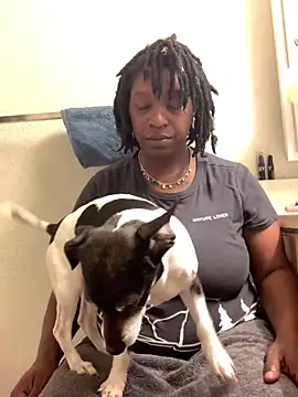 markquanna online show from May 2026 01:37:01 AM