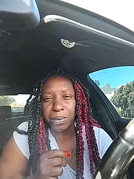 markquanna online show from October 2025 07:26:02 PM