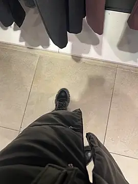 CrazzyChicks online show from November 2025 07:42:02 AM