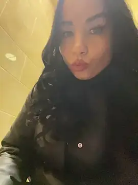 CrazzyChicks online show from November 2025 08:07:02 AM