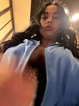 CrazzyChicks online show from September 2025 06:18:01 AM