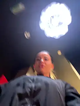 CrazzyChicks online show from November 2025 07:57:01 AM