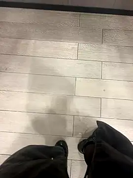 CrazzyChicks online show from October 2025 09:41:01 AM