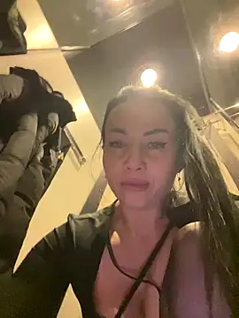 CrazzyChicks online show from January 2026 07:15:01 AM