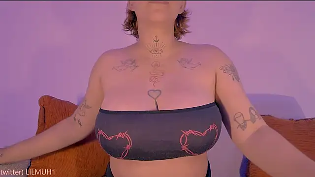 Lilmuh  online show from February 2026 09:01:01 PM