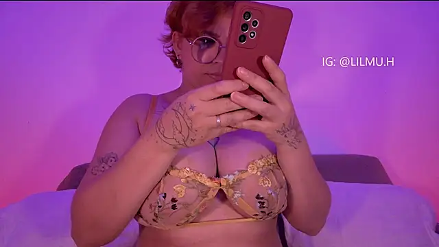 Snapshot of Lilmuh_ chatting on October 2025 12:20:01 AM Lilmuh online show from October 2025 12:20:01 AM