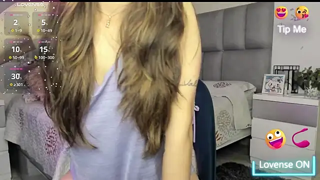 Snapshot of Charlotte7-7 chatting on November 2025 01:17:01 AM Charlotte7-7 online show from November 2025 01:17:01 AM