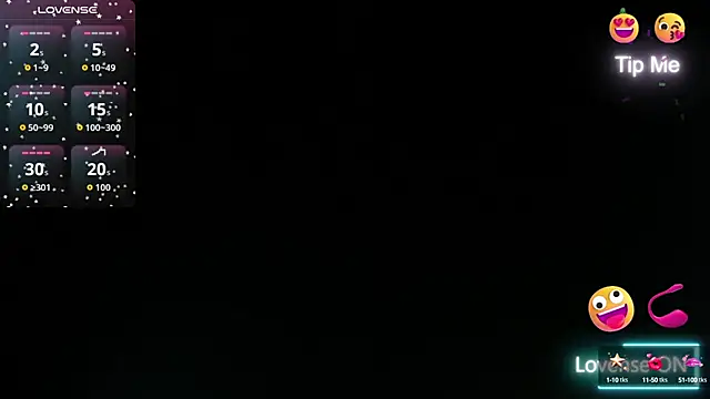 Snapshot of Charlotte7-7 chatting on October 2025 07:11:02 PM Charlotte7-7 online show from October 2025 07:11:02 PM