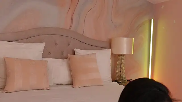 OliviaSirena online show from January 2026 07:32:02 PM