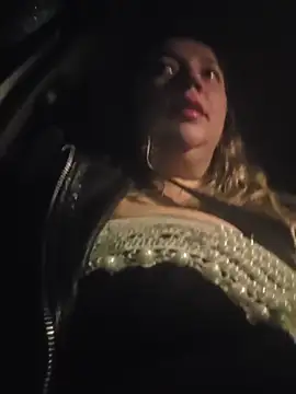 isabella rossse online show from November 2025 11:59:02 PM