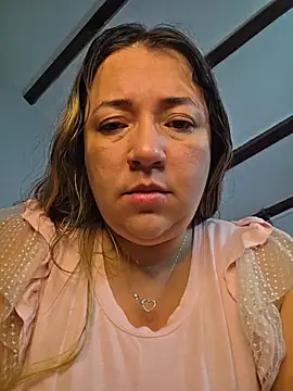 isabella rossse online show from December 2025 12:21:02 PM