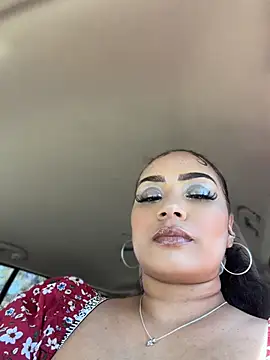 Snapshot of CarmelaAnthony chatting on April 2026 05:52:01 PM CarmelaAnthony online show from April 2026 05:52:01 PM