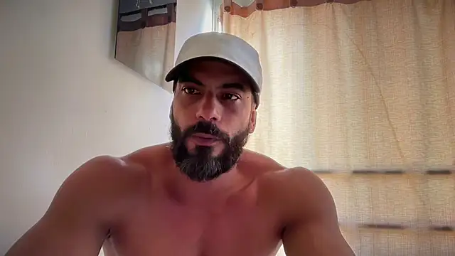 Snapshot of romeolovedark chatting on May 2026 03:32:02 PM romeolovedark online show from May 2026 03:32:02 PM