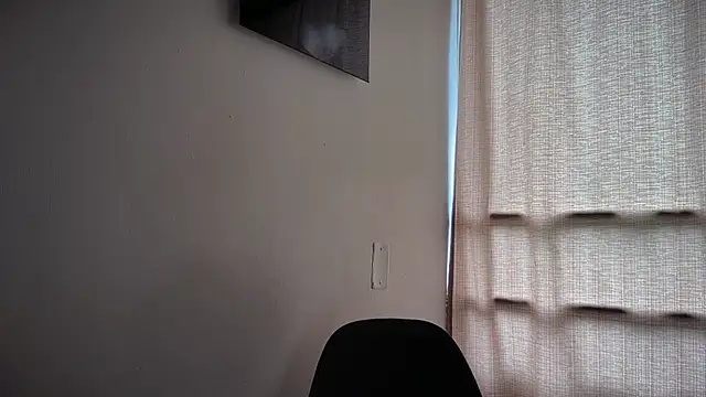 romeolovedark online show from February 2026 04:38:01 PM