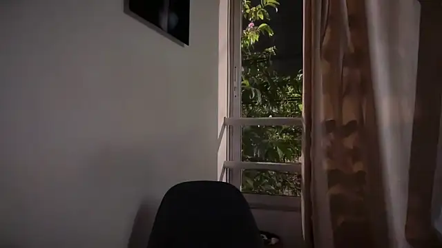 romeolovedark online show from April 2026 08:40:02 AM