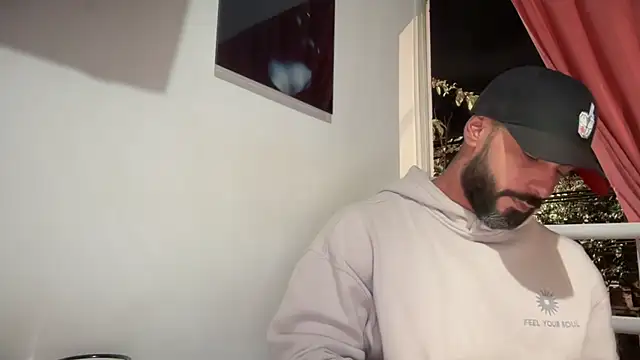 romeolovedark online show from November 2025 04:57:02 AM